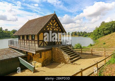 La Boat House a Blenheim Palace, Woodstock, Oxfordshire, Inghilterra, Regno Unito Foto Stock