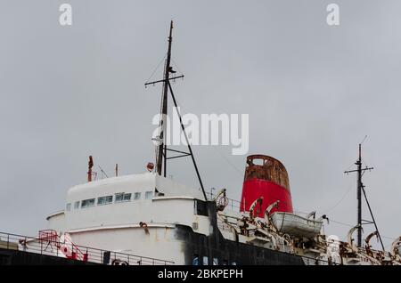 Llanerch-y-Mor, Regno Unito : 31 luglio 2019: Nave a vapore per traghetto passeggeri, TSS Duke of Lancaster operò dal 1956 al 1979. È stato poi permanentemente beached per op Foto Stock