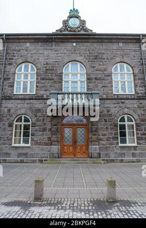 Alþingi (Althingi o Althing), il parlamento nazionale dell'Islanda. E' uno dei parlamenti più antichi del mondo. Reykjavik, Islanda Foto Stock