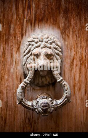 Door Knocker, Soller, una città nella parte occidentale di Maiorca Foto Stock