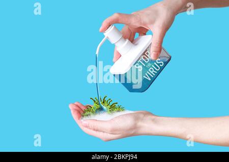 Donna che versa sapone sulle sue mani per uccidere il coronavirus. Lavarsi le mani con sapone. Disinfettare le mani. Il sapone sconfigge il virus. Formato rettangolare Foto Stock