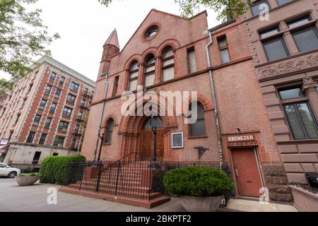 La chiesa del Tabernacolo del Vangelo di Ebenezer a Harlem. L'edificio fu costruito nel 1891 come Chiesa unitaria, fu una sinagoga ebraica dal 1919 al 1942 Foto Stock