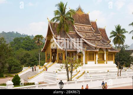 Laos, Luang Prabang città classificato patrimonio mondiale dell'UNESCO, Wat mai tempio Foto Stock