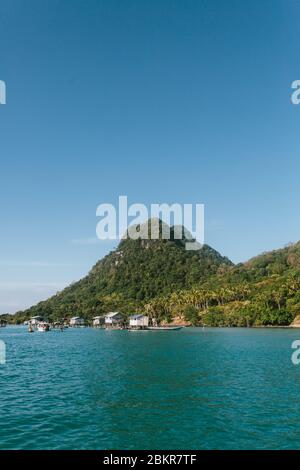 Semporna, Sabah, Malesia - 26 aprile 2020 - Isola di Salakan Foto Stock