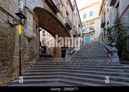 Spagna, Catalogna, Costa Brava, Girona, scale nel vecchio quartiere ebraico, Pujada de Sant Domenec Foto Stock