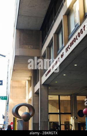 Concrete Museum a FIT Seventh Avenue alla 27th Street New York, NY 10001 Stati Uniti Foto Stock