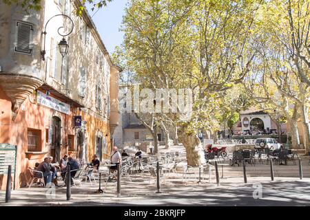 Francia, Var, le Revest les Eaux, il villaggio Foto Stock