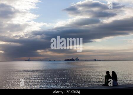 Filippine, Isola di Luzon, Manila, Roxas Boulevard, Baia di Manila Foto Stock