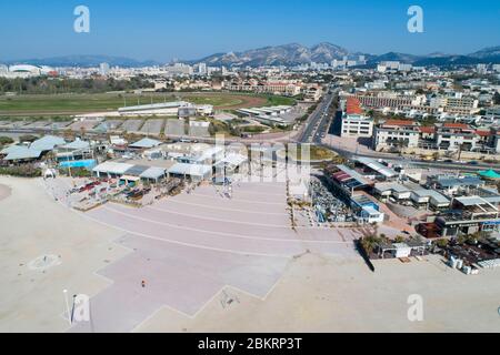 Francia, Bouches du Rhone, Marsiglia, Covid 19 o Coronavirus, Prado spiagge parco marino, Borely sosta (vista aerea) Foto Stock