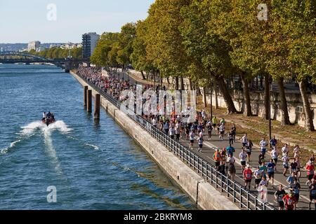 Francia, Parigi, via Georges Pompidou, 20 km de Paris Foto Stock