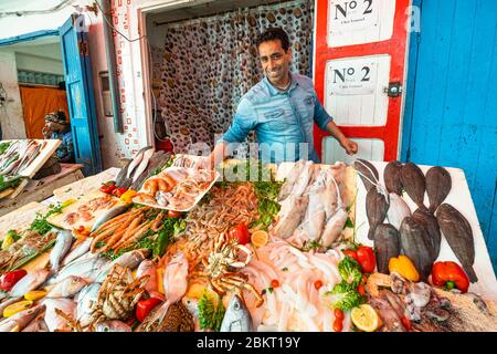 Marocco, Marrakech Safi, Essaouira, la medina, un sito patrimonio mondiale dell'UNESCO, mercato del pesce Foto Stock