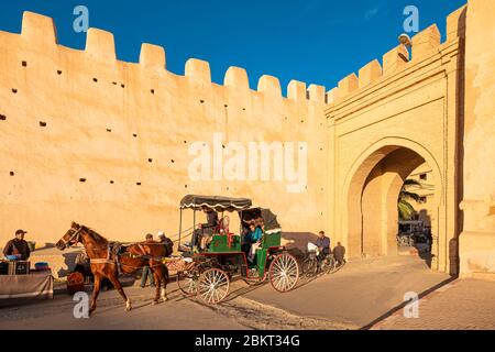 Marocco, regione di Souss-massa, Taroudant, i bastioni, porta Bab Targhount Foto Stock