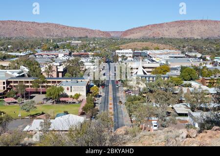 Vista su Alice Springs da Anzac Hill, territorio del Nord, Australia Foto Stock