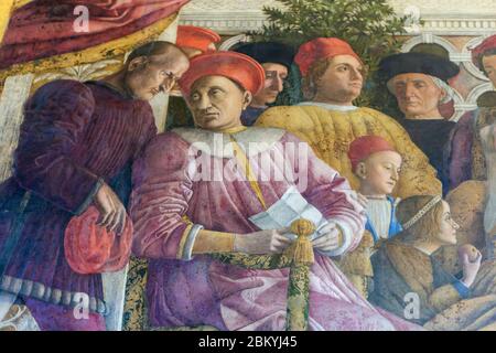 Camera degli sposi, affreschi di Andrea Mantegna, 1465-1474, Palazzo Ducale interno, Mantova, Lombardia, Italia Foto Stock