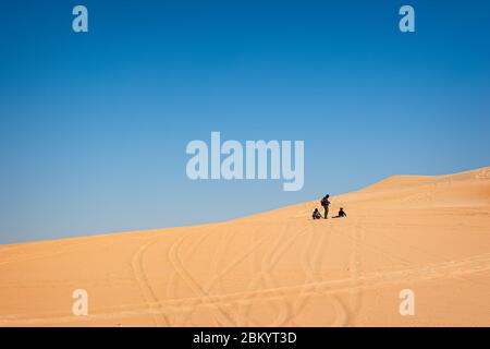 Il lago giallo nel deserto - Arabia Saudita Foto Stock