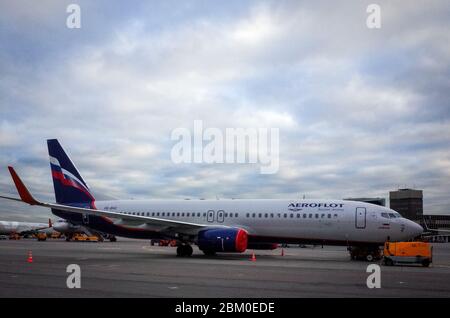 Ottobre 29, 2019, Mosca, Russia. Aereo Boeing 737-800 Aeroflot - Russian Airlines presso l'aeroporto di Sheremetyevo di Mosca. Foto Stock