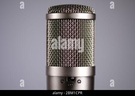 primo piano del microfono a condensatore a membrana Foto Stock