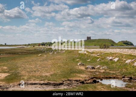 Kalo, Danimarca - 02 maggio 2020: Il Castello di Kalo (slot Kalø) è un castello storico in rovina situato nello Jutland orientale, Djursland, Danimarca. È stato costruito nel Foto Stock