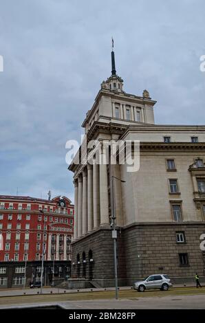 Centro amministrativo statale con la costruzione del Consiglio dei ministri e dell'Assemblea nazionale o del parlamento bulgaro, Sofia, Bulgaria, Europa Foto Stock