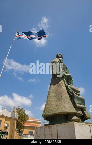 Statua di Diogo Gomes, navigatore portoghese del XV secolo, esploratore, scrittore e scopritore delle isole del Capo Verde, nella città di Praia, Santiago Foto Stock