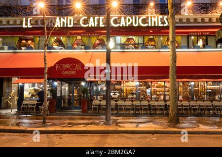 Le Grand Cafe Capucines è la leggendaria e famosa brasserie Grands Boulevards. La posizione è fantastica: Vicino all'Opera Garnier e al Grand Rex Foto Stock