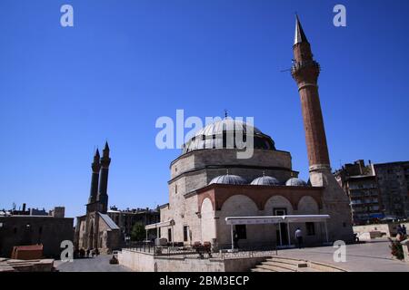 Kale Camii (Moschea della Cittadella), conosciuta anche come Mehmet Bey Camii, si trova nel cuore della città vecchia di Sivas, Turchia Foto Stock