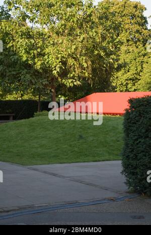 Summer Pavilion Serpentine Galleries Serpentine Pavilion 2010, Kensington Gardens, London, W2 3XA di Jean Nouvel Foto Stock