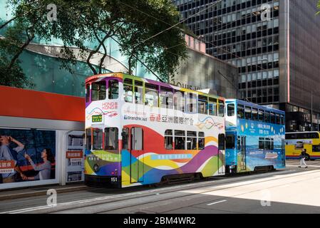 Hong Kong, Cina:29 Gen 2019. Il tram World City Hong Kong della marca HK Asia viaggia solo per le strade del centro di Jayne Russell/Alamy Stock Image Foto Stock