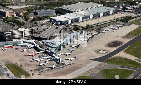 Veduta aerea dell'aeroporto internazionale di Manchester in condizioni di blocco nel maggio 2020 Foto Stock