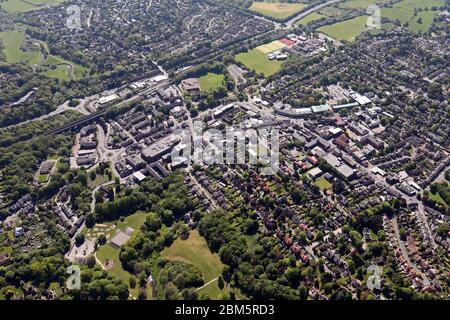 Veduta aerea del centro di Wilmslow da Nord, Cheshire Foto Stock