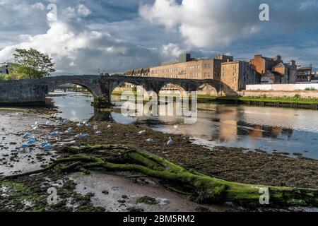 ponte auld di ayr, ayr città Foto Stock