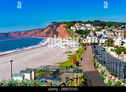 La primavera arriva a Budleigh Salterton Beach. Foto Stock
