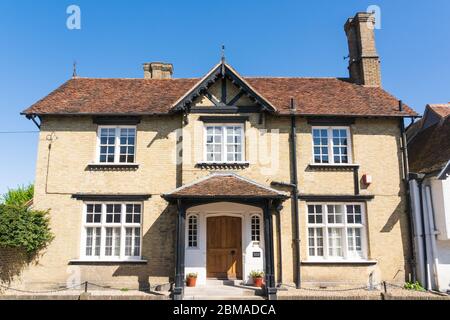 Esterno della Manor House, High Street, molto Hadham, Hertfordshire. REGNO UNITO Foto Stock