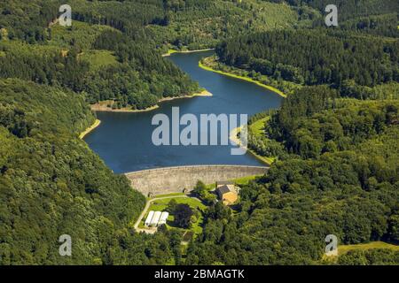, lago di deposito Haspertalsperre in Ennetpetal, 31.07.2017, vista aerea, Germania, Renania settentrionale-Vestfalia, Ruhr Area, Ennetetal Foto Stock