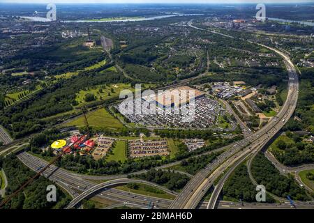 , mercato del mobile IKEA presso lo svincolo Duisburg Nord, 06.08.2017, vista aerea, Germania, Renania settentrionale-Vestfalia, Ruhr Area, Duisburg Foto Stock