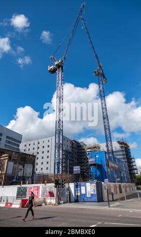 Glasgow, Scozia, Regno Unito. 8 maggio 2020. I lavori si sono interrotti in tutti i cantieri in Scozia durante il blocco di Coronavirus. Credit: SKULLY/Alamy Live News Foto Stock