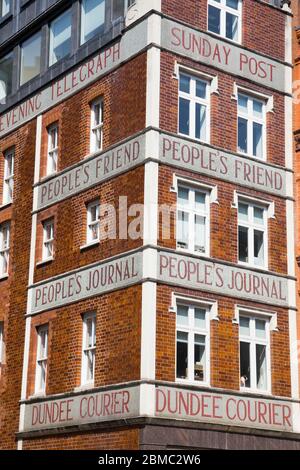 Gli uffici londinesi dell'editore D.C. Thomson & Co. Ltd Office, 185 Fleet St, Londra EC4A 2HS. REGNO UNITO. Quest'ultima redazione di Fleet Street ha chiuso nel 2016, ma il personale pubblicitario ha continuato a lavorare nell'edificio. (118) Foto Stock