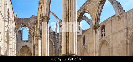 All'interno della chiesa e del convento di Carmo a Lisbona in Portogallo Foto Stock