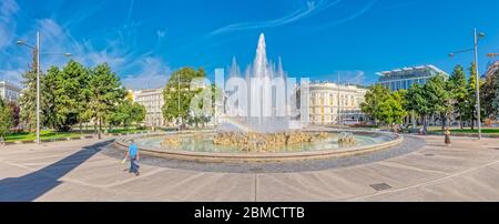 Fontana Schwarzenbergplatz a Vienna Foto Stock