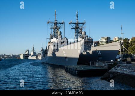 Le due navi da guerra australiane vendevano alla Marina cilena. HMAS Newcastle e HMAS Melbourne, fregate di classe Adelaide saranno rinominate Foto Stock