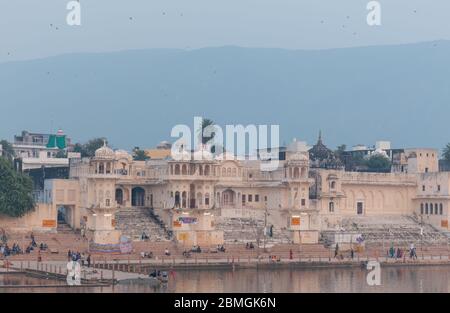Vista panoramica sul lago Pushakar Foto Stock