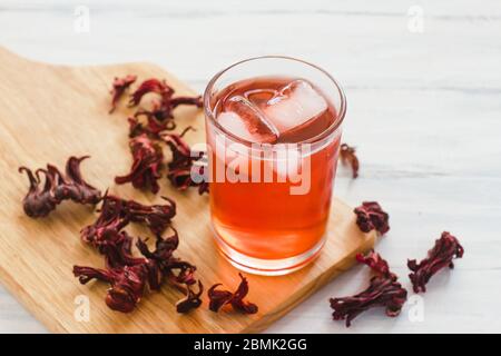 agua de Jamaica, bevanda mocktail roselle, bevanda estiva in messico Foto Stock