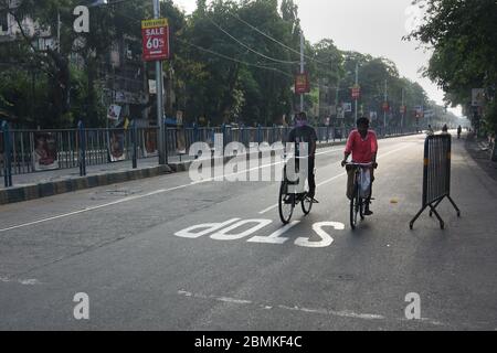 Vita quotidiana di Kolkata durante il blocco per combattere contro Corona Virus (Covid 19). Foto Stock