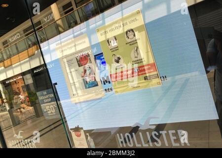 Finestra del negozio di hollister immagini e fotografie stock ad alta risoluzione Alamy