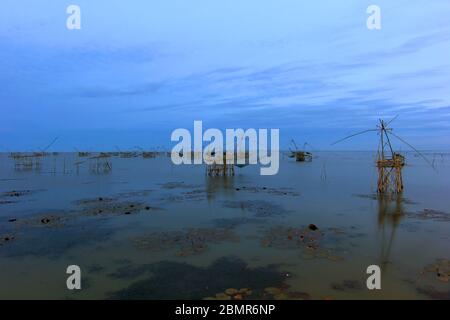 Paesaggio del villaggio di pescatori nella provincia di Phatthalung, Thailandia Foto Stock