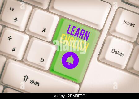 Testo per la scrittura Impara l'inglese. Foto concettuale linguaggio universale facile comunicazione e comprensione Foto Stock