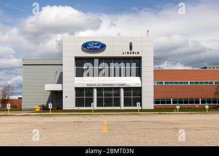 Ingresso ufficio al complesso Ford/Lincoln Motor Company Oakville Assembly, arresto durante la pandemia COVID-19. Foto Stock