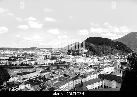 Vista su Salisburgo in bianco e nero Foto Stock