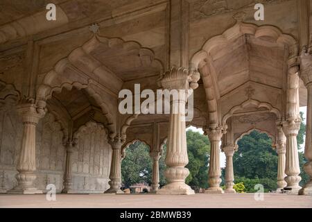 Vista laterale Bhadon padiglione Red Fort Delhi India Foto Stock