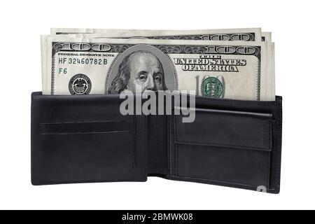 portafoglio in piuma nero aperto pieno di cento dollari americani fatture isolato su bianco Foto Stock